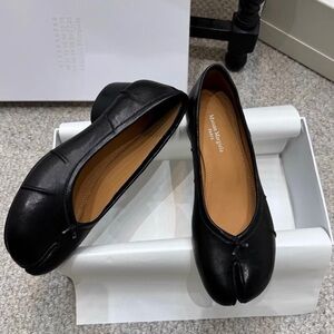Maison Martin Margiela Black Split-Toe Ballet Flats